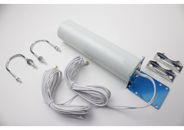 Антенна IP67 для 3G 698-960 / 4G 1700-2700МГц КСВ 1,5 разъем SMA-J на кабеле RG174 5м с креплением (18дБи), 24x6,2см