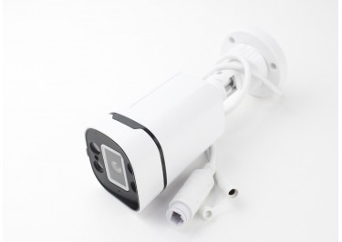 IP видеокамера 8Мп (3840x2160, 3.6мм), видео сжатие Н264 / Н265, аудио сжатие G.711, питание 12В / PoE, c микрофоном, протокол интеграции ONVIF, детектор определения человека, цветная ночная съемка