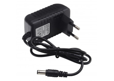 Блок питания для планшетных ПК и др.устройств 15V 1.2A (разъем 5,5х2,5)